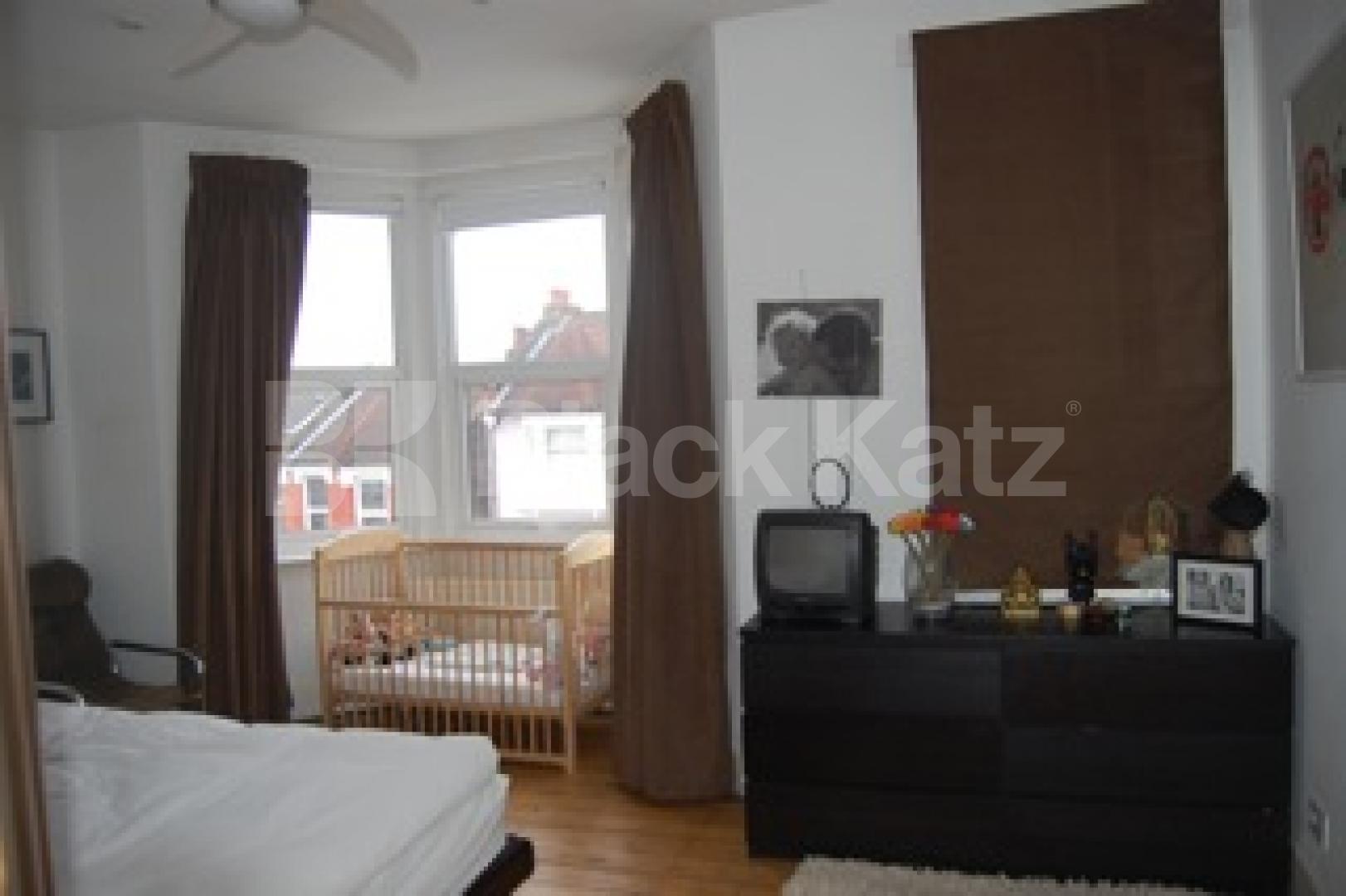 			NEW INSTRUCTION!, 4 Bedroom, 1 bath, 1 reception House			 Hewitt Road, HARINGEY LADDER